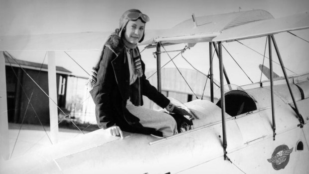 Maude 'Lores' Bonney was a pioneering aviator.