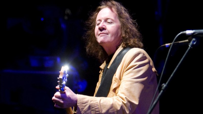 The Saints Review Chris Bailey S Cavalier Drawl Drips With Disdain In Sloppy But Exhilarating Gig