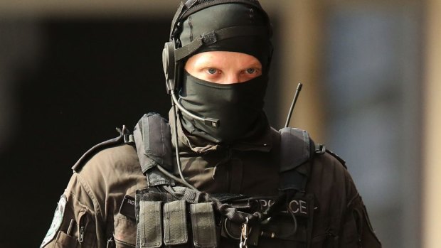 Two tactical commanders have now indicated they would have preferred to take the initiative in ending the 2014 Lindt cafe siege.