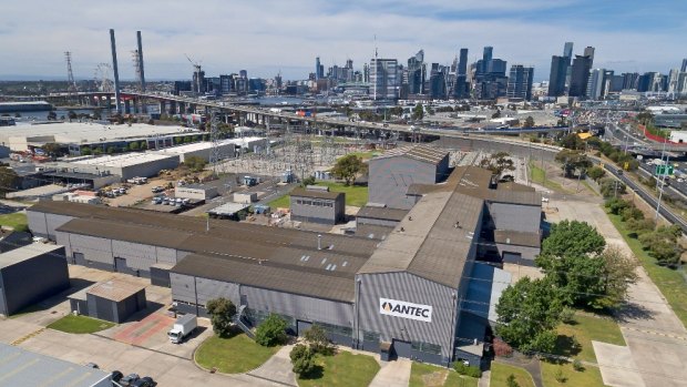 Family-owned commercial and high-rise residential builder Crema Constructions has leased an older-style industrial building in Port Melbourne.