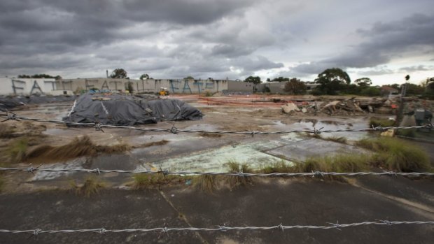 Agency cannot assure clean-up success: Heavily polluted Botany industrial site.