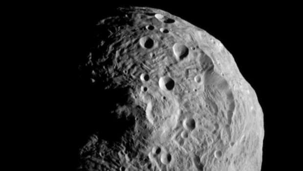 The asteroid Vesta, photographed by the Dawn spacecraft on July 17, 2011, at a distance of about 15,000 kilometres. Luxembourg wants to mine asteroids.