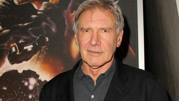 Harrison Ford has been praised for the way in which he landed his plane after an engine failure. 