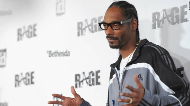 Snoop Dogg arrives at the launch party for id Software's shooter <i>Rage</i> in 2011.