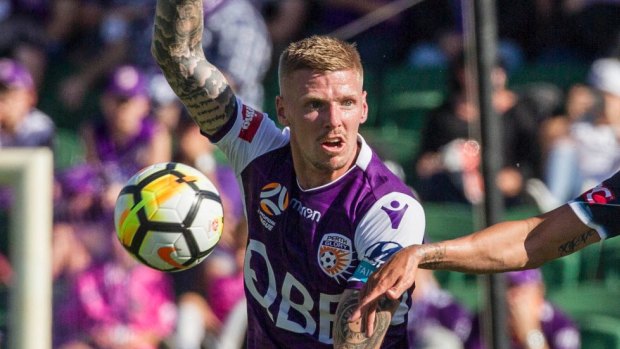 Andy Keogh helped Glory land two late goals to beat the Roar 2-1.