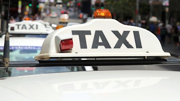 A Sydney taxi driver has won the right to get behind the wheel despite his criminal past.