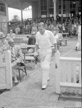 Wally Grout goes to bat against the West Indies in 1961.