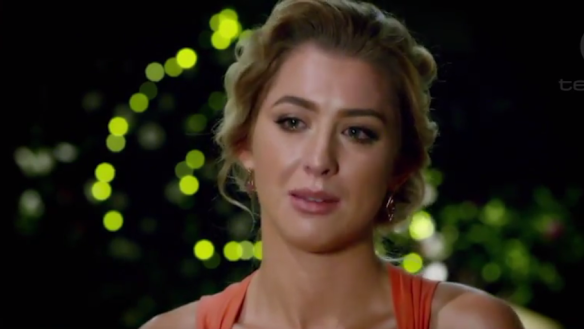 Supposed "frontrunner" Alex weeps every time Richie looks at another woman.