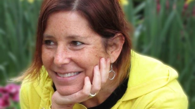 Author Amy Krouse Rosenthal, who had terminal cancer, has died.