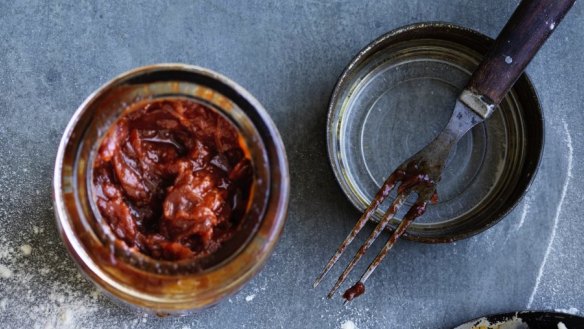 This onion pickle is great with cheddar.