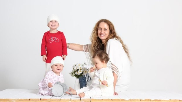Former Canberra Girls' Grammar student and Mother of the Australian
organic babywear industry, Annette Francis, has been nominated for the
2015 National Ausmumpreneur Awards. She is with children modelling her designs