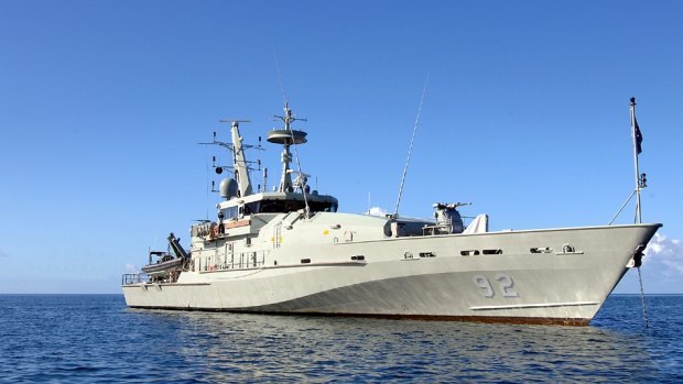 Sources have confirmed the HMAS Wollongong was the navy ship that intercepted the asylum seekers.
