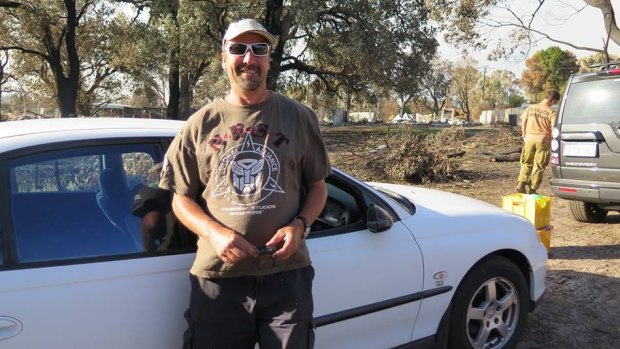 A Yarloop firefighter whose home was destroyed in the bushfires receives a donated car from a stranger. 