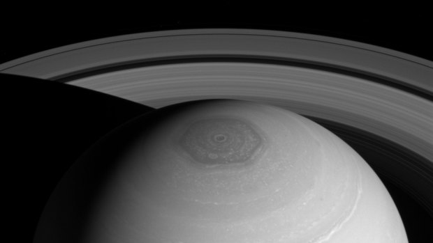 The Cassini spacecraft captured Saturn's expansive rings.