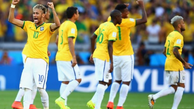 Neymar celebrates during the penalty shootout.