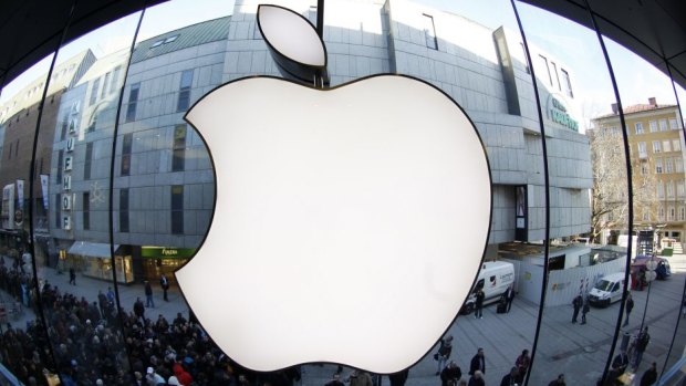 Samsung have been ordered to pay Apple $128.9 million.
