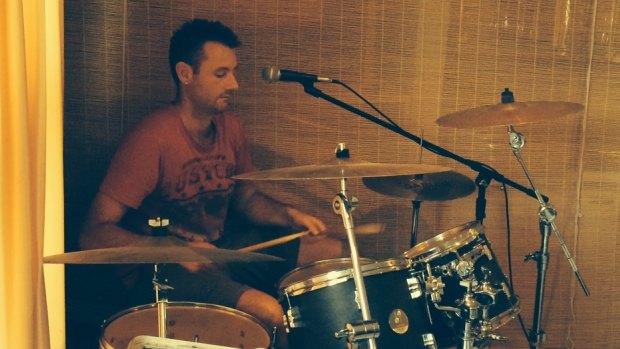Joel Koppie on the drum kit.