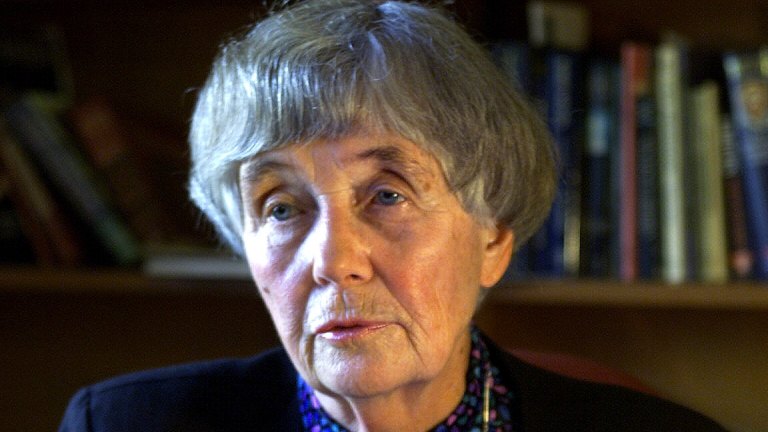 Obituary Dame Leonie Kramer A Celebrated Academic And A Potent Conservative Voice