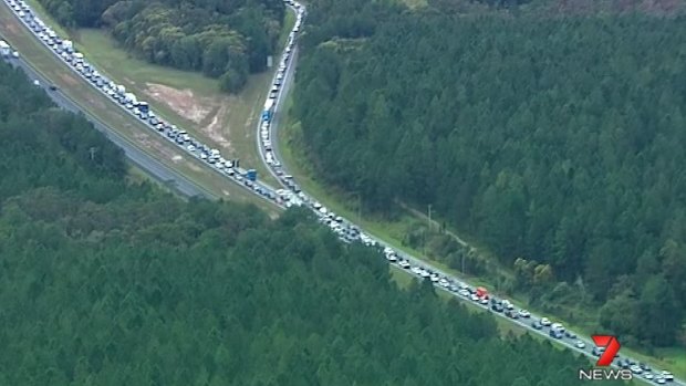 It should take drivers 15 minutes to travel between the Bribie Island Road and Roys Road exits, but on Sunday afternoon it took about an hour.