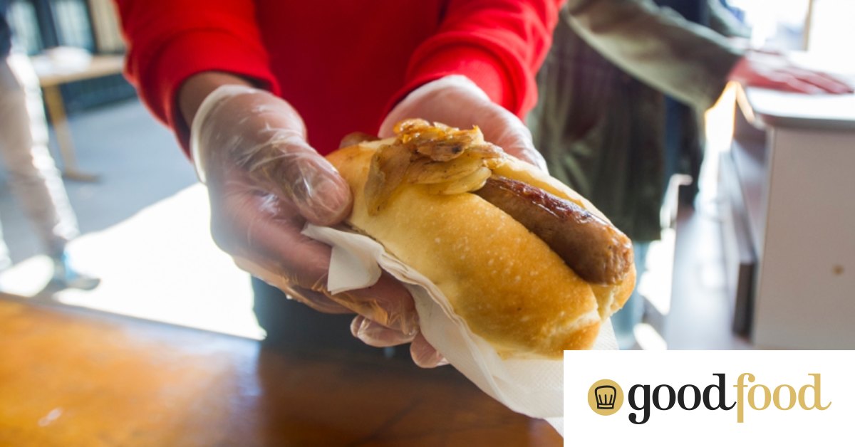 Should you wear gloves when handling raw meat?