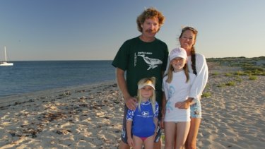 Whale Whisperers Couple Win Lifetime National Geographic Award For Extraordinary Research The keeping up with the kardashians star confides in mom kris jenner about her big sister who won't leave her house. whale whisperers couple win lifetime