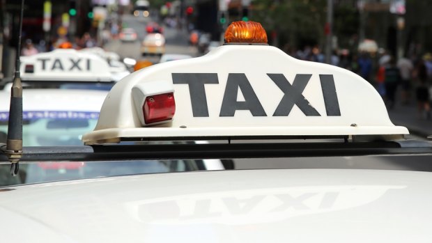 A Sydney taxi driver has won the right to get behind the wheel despite his criminal past.