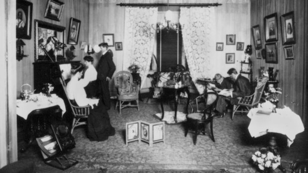 No wi-fi ... the Poulsen family at home in Brisbane, 1910.