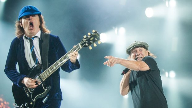 AC/DC rock Perth fans at Domain Stadium.