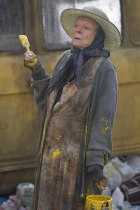 Actor Maggie Smith in <i>The Lady in the Van</i>.
