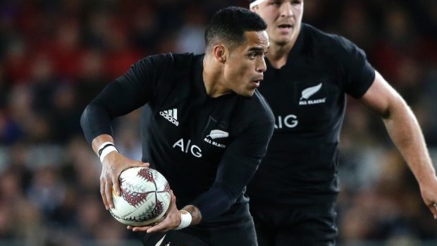 Investigation re-opened: An independent lawyer is now going to investigate the "toilet tryst" incident involving All Blacks halfback Aaron Smith.