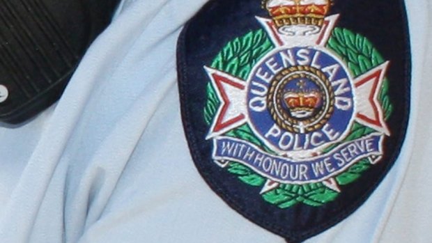 A man who claims he was bashed by officers on the Gold Coast has had police assault charges against him dropped.