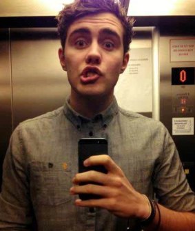 Alfie Deyes: 8000 people turned up to his book signing.