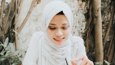 Pics of girls wearing hijab