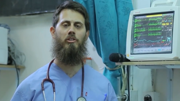 In the new video, Australian doctor Tareq Kamleh attacks Muslims who haven't joined the terrorist group.