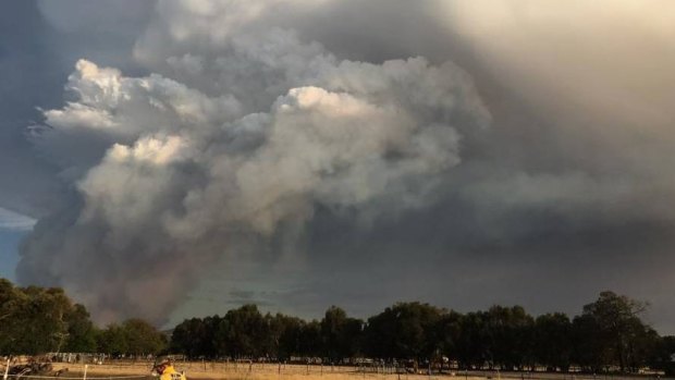 Ash from an out-of-control bushfire burning near Waroona has forced the closure of several Bunbury petrol stations.