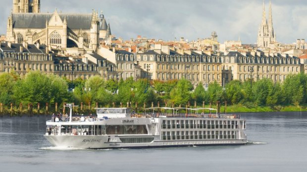 Scenic Diamond Cruise, Bordeaux.