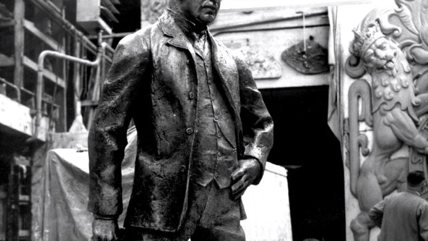 A statue of Cecil Rhodes.