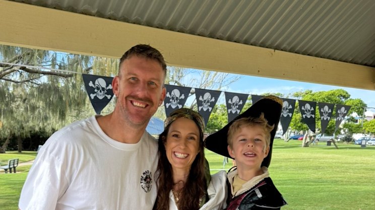 brisbanetimes.com.au - Courtney Kruk - Luke thought he had to hide the grief of losing a baby. Then he spoke about it on live radio