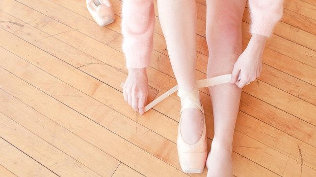 While most professional ballerinas retire in their mid-thirties, Doreen Pechey is getting en pointe at 71.