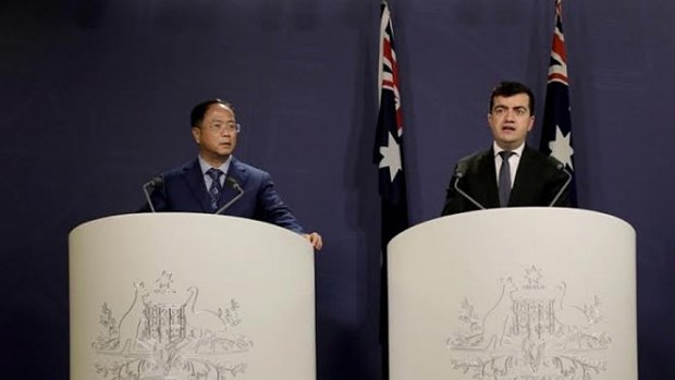 Huang Xiangmo and Sam Dastyari at a press conference for the Chinese community in Sydney on July 17, 2016.