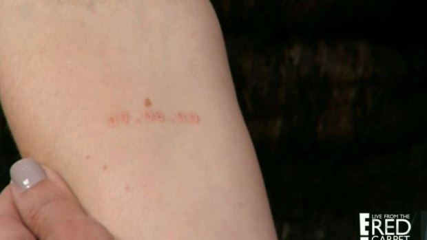 Instead of a direwolf as an ode to House Stark of Winterfell, she had the date "07.08.09" inked to mark the date she got GoT.