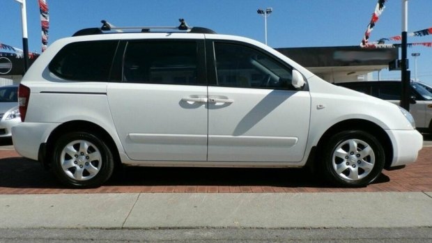 A Kia Carnival Van, the type of which was used in the robberies.