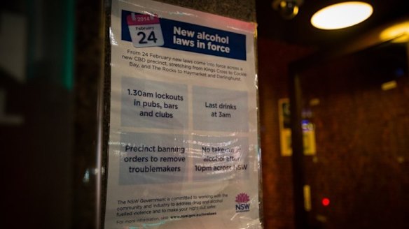 Matt Barrie posted a series of photos to show the declining vibrancy of Sydney since lockout laws were introduced.