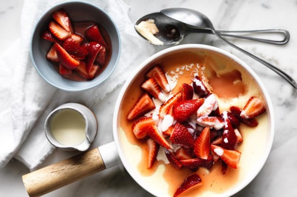 Strawberries with set cream.