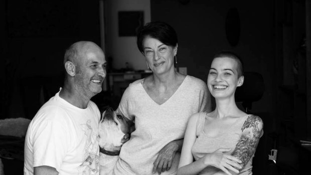 Sian Grahl with her mother Marita Murphy and father Bo Grahl. 