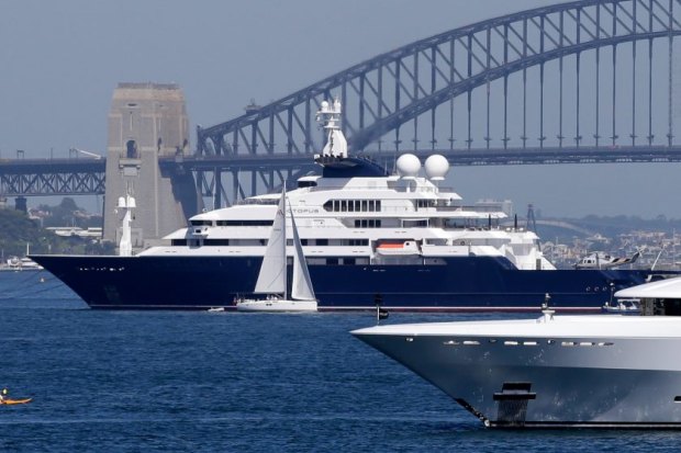 Sydney New Year S Eve Microsoft Co Founder Paul Allen S Super Yacht Snaps Up Best Views