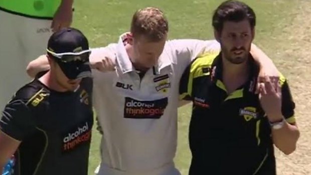 Voges leaves the ground to be ruled out of the rest of the match.