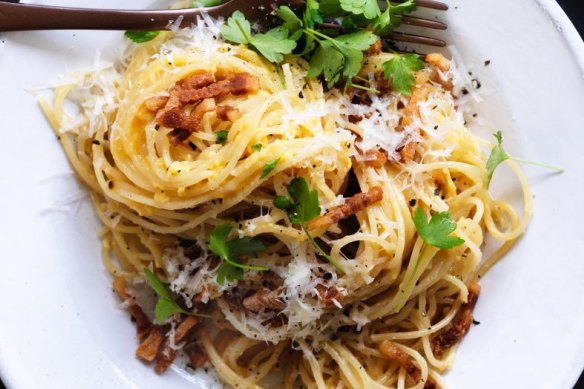 Adam Liaw's classic carbonara.