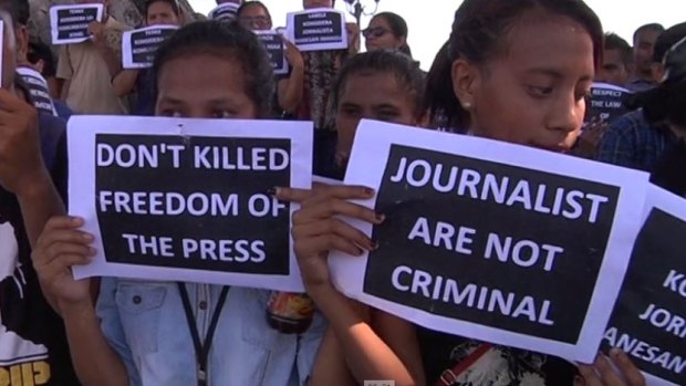 Timorese journalists have been supported by public in East Timor.