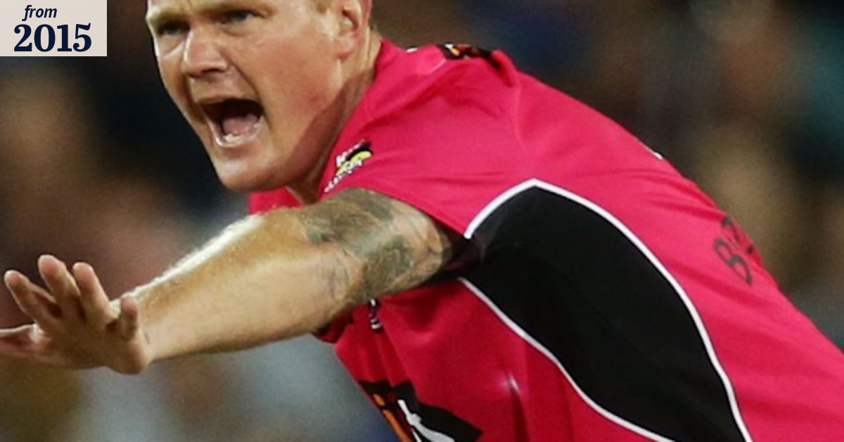 Doug Bollinger's big blunder costs Sixers dearly in Big Bash final